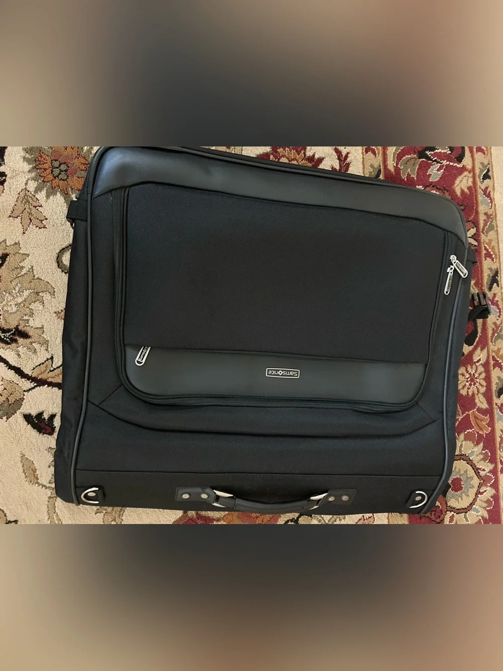 Samsonite Black Men's Garment Bag with Front Pocket without shoulder strap